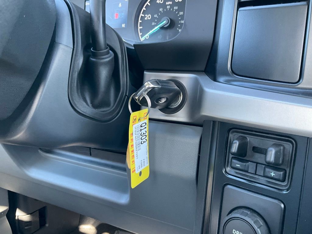 Used 2024 Ford F450 XL w/ XL Chrome Package image 18