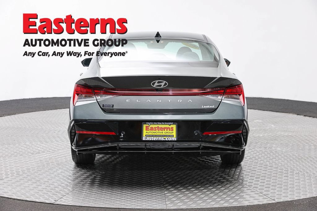 Used 2024 Hyundai Elantra Limited FWD image 6