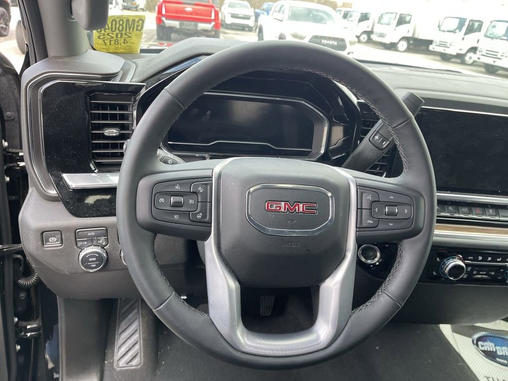 Used 2025 GMC Sierra 1500 Elevation image 5