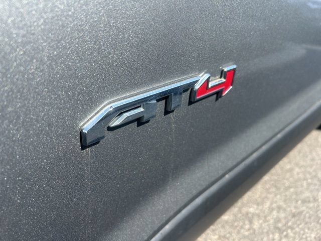 Used 2023 GMC Acadia AT4 w/ Trailering Package AWD/4WD image 8