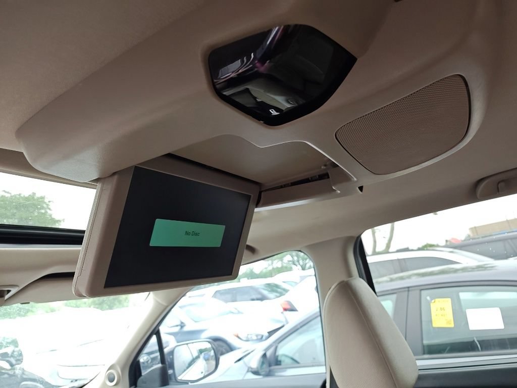 Used 2019 Honda Pilot Touring image 12