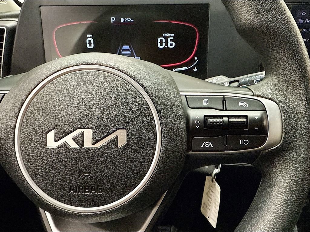 Used 2023 Kia Sportage LX image 29