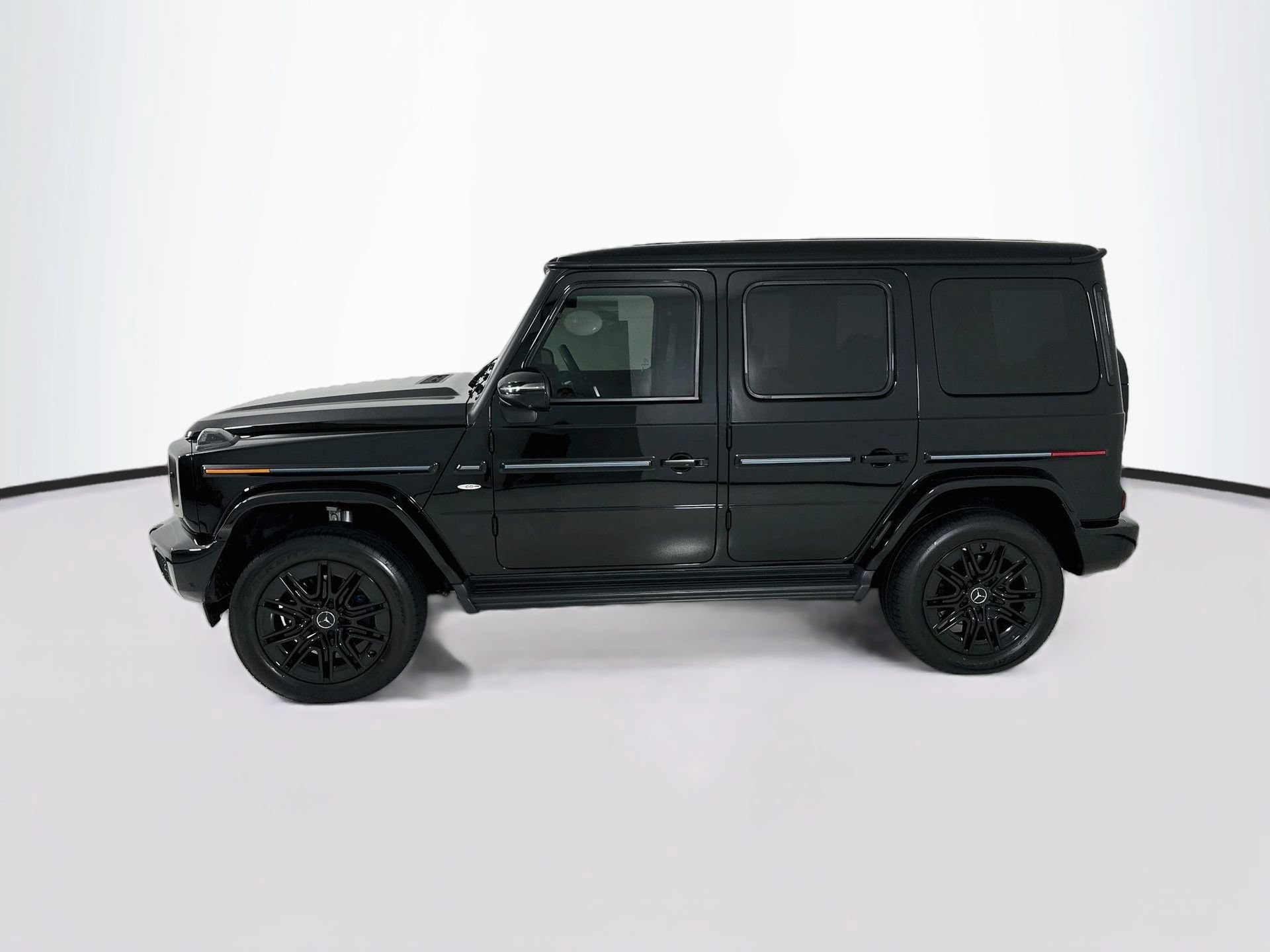 Used 2025 Mercedes-Benz G 580 w/ EQ Technology image 5