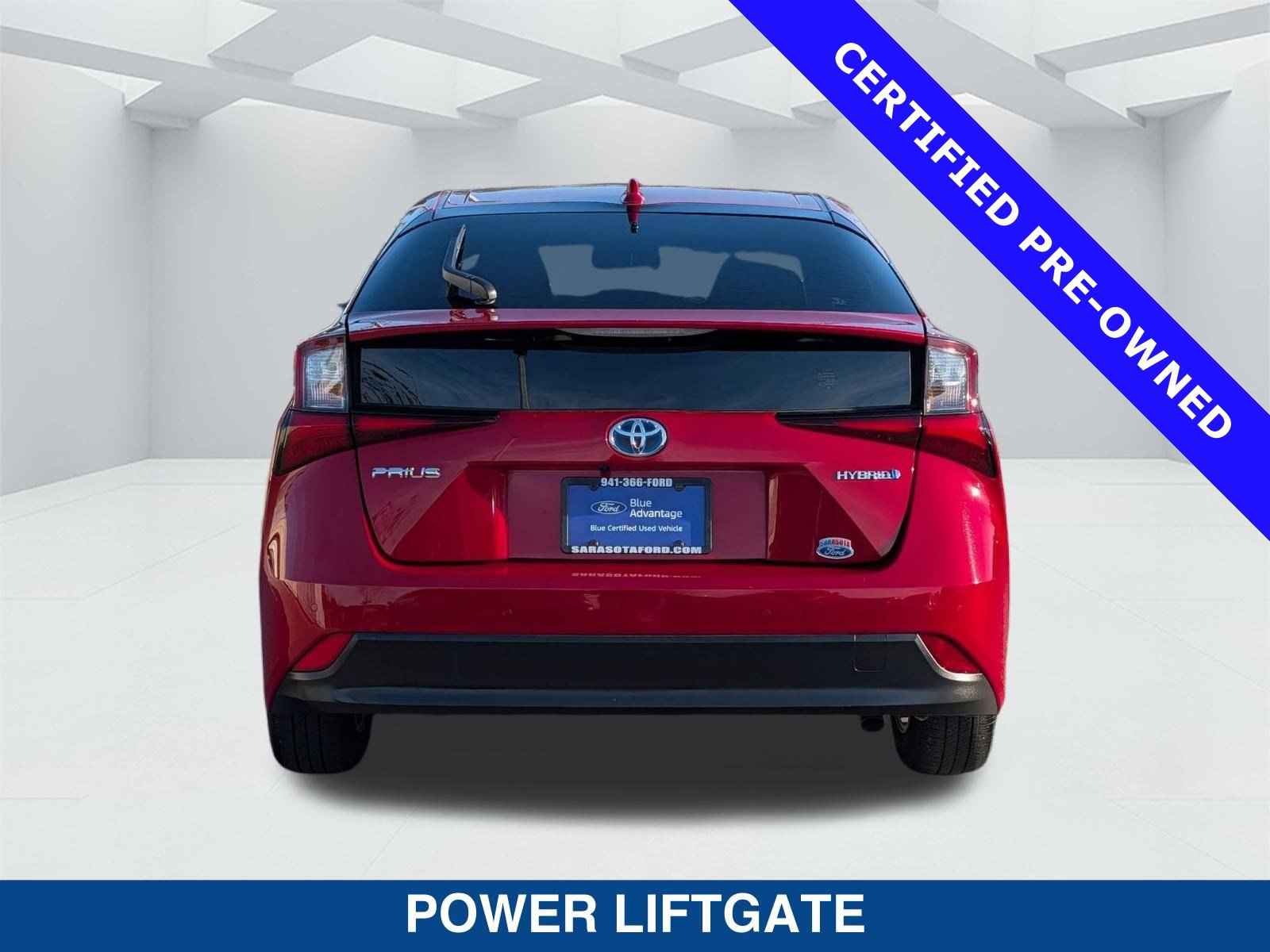 Used 2022 Toyota Prius LE image 5