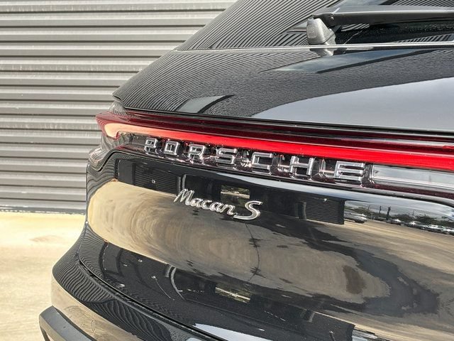 Certified 2026 Porsche Macan S AWD/4WD image 28