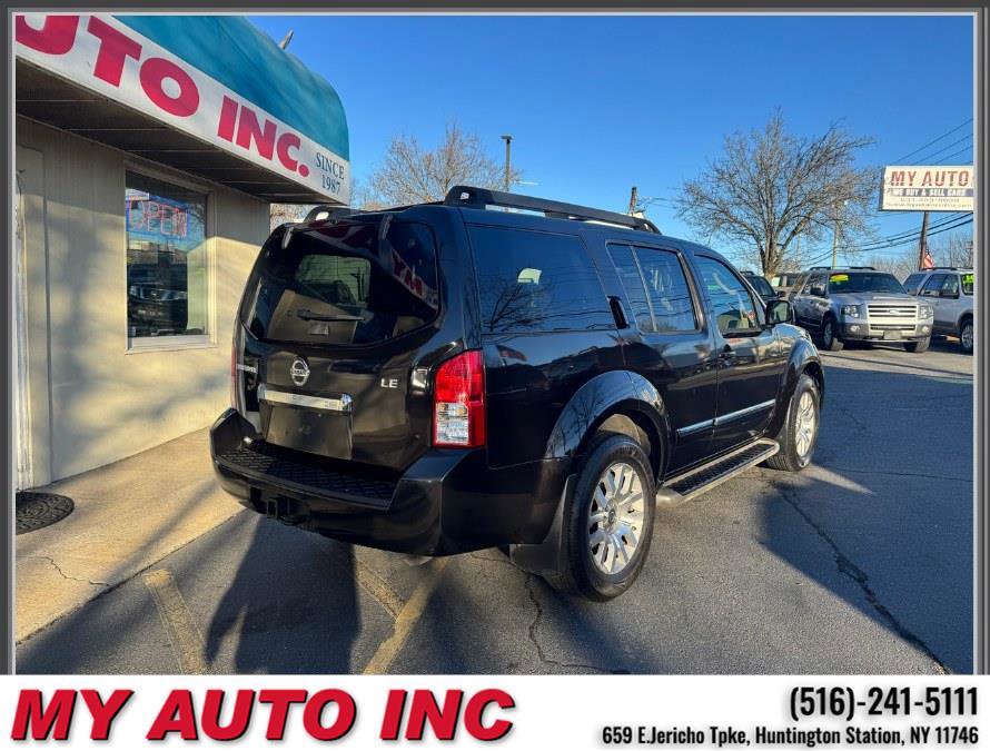 Used 2012 Nissan Pathfinder LE AWD/4WD image 4