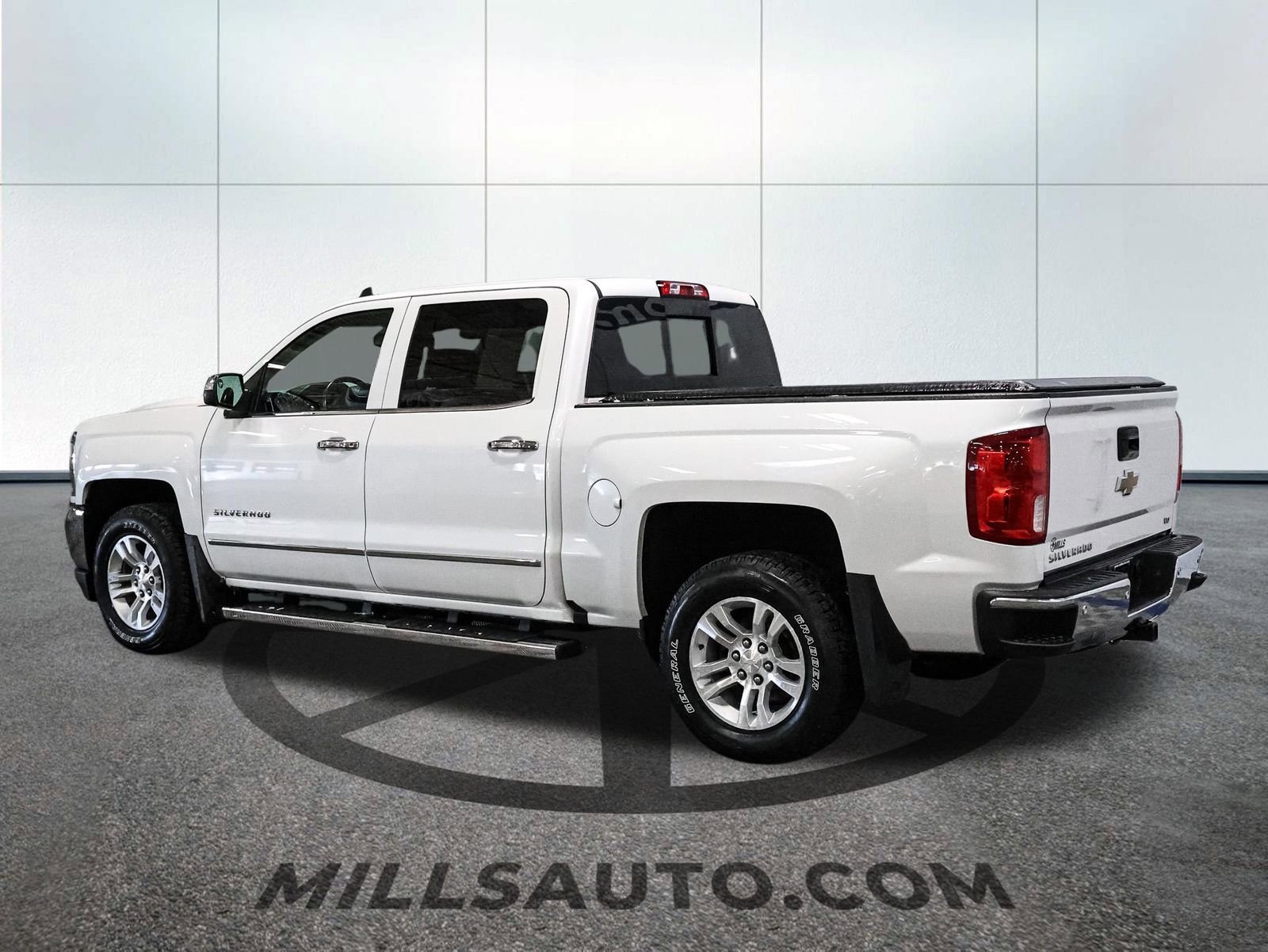 Used 2018 Chevrolet Silverado 1500 LTZ w/ LTZ Plus Package image 5