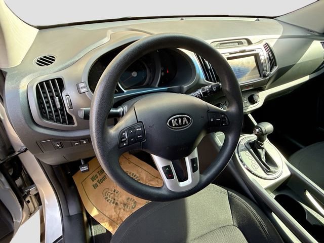 Used 2011 Kia Sportage LX w/ Navigation Pkg image 12