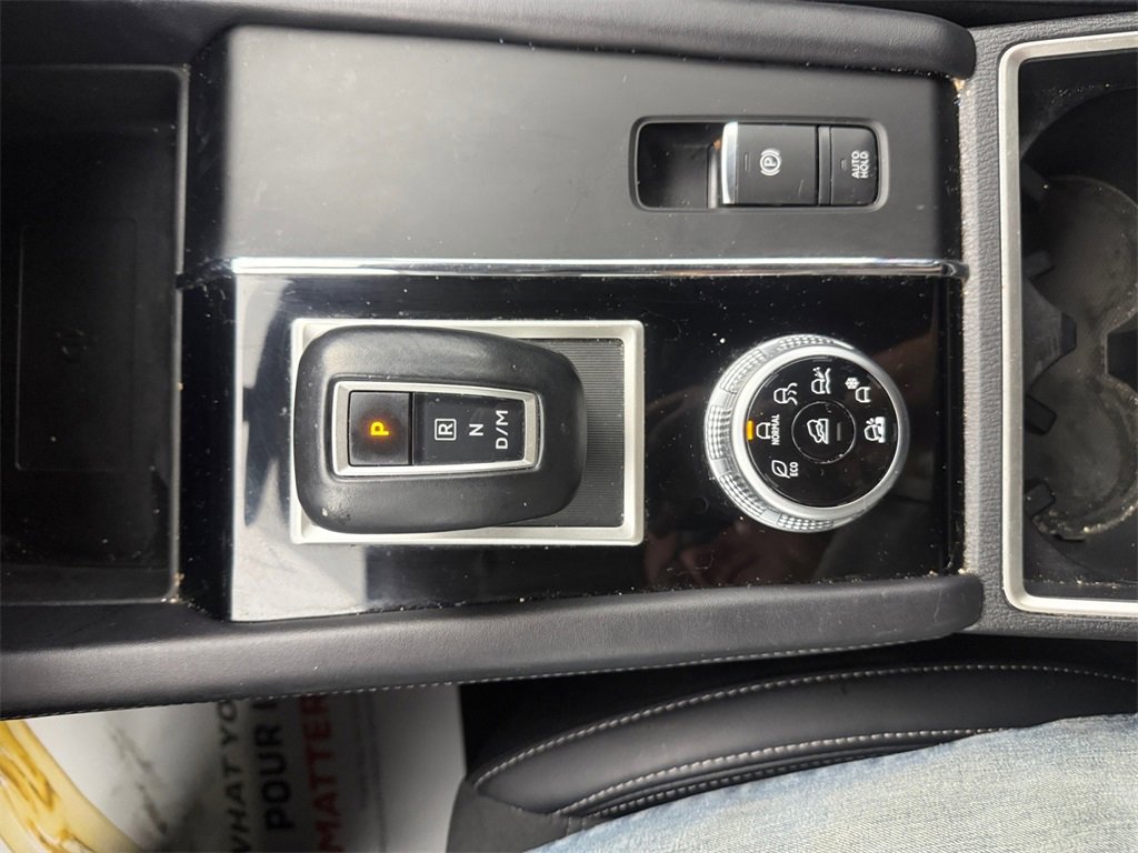 Used 2024 Mitsubishi Outlander SE image 20