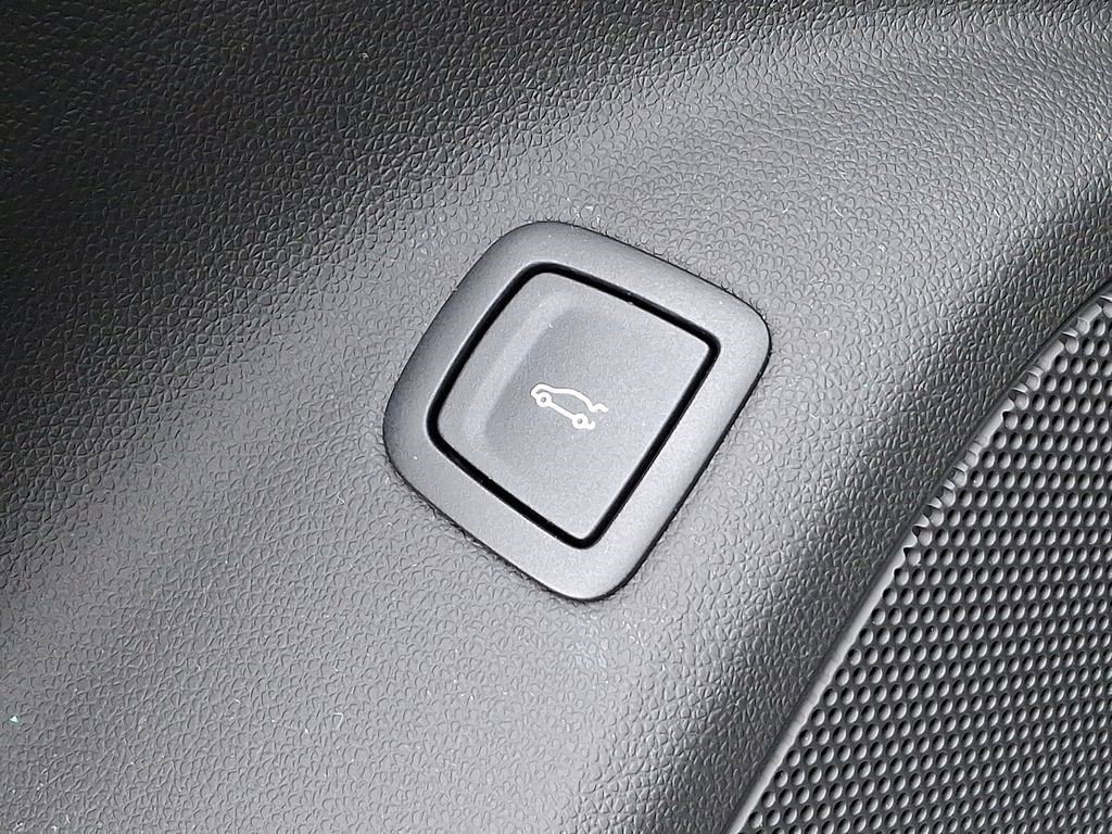 Certified 2024 Cadillac CT5 Luxury w/ Sun And Sound Package image 27