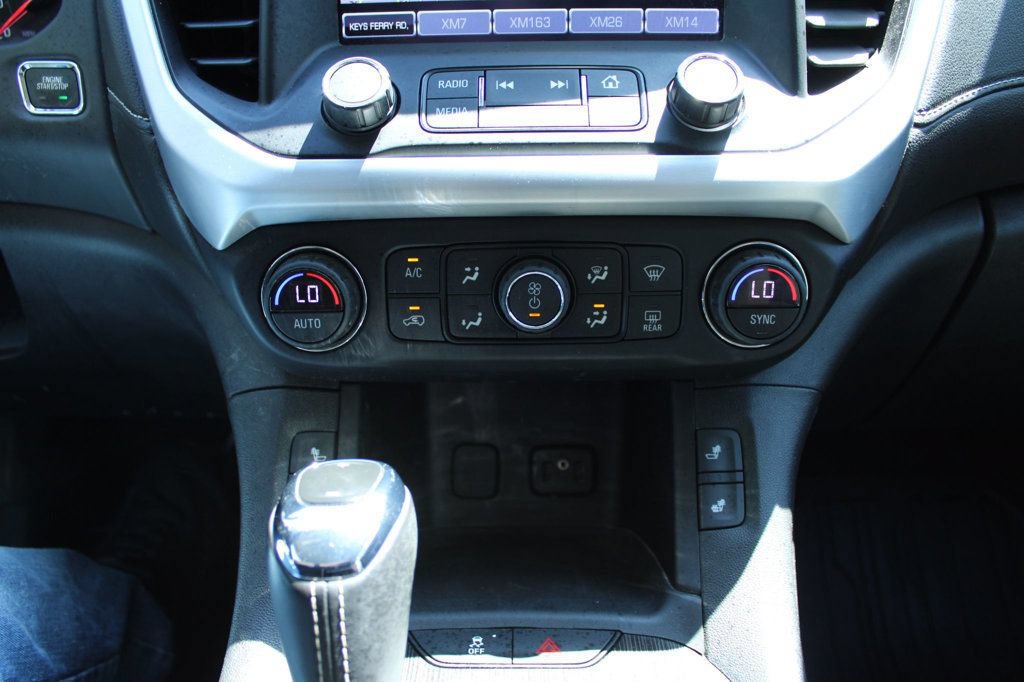 Used 2018 GMC Acadia SLT w/ LPO, Floor Liner Package FWD image 19