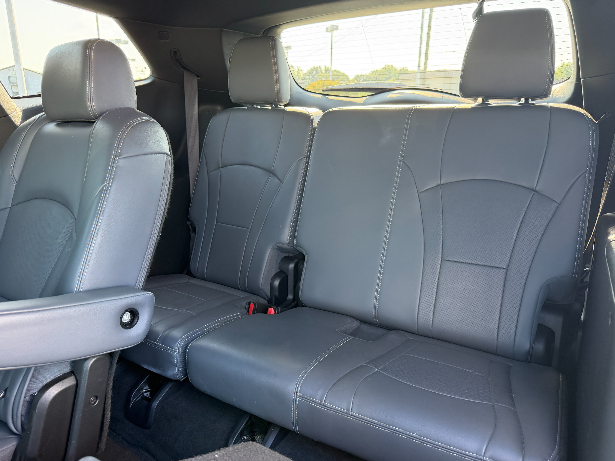 Used 2024 Buick Enclave Premium FWD image 23
