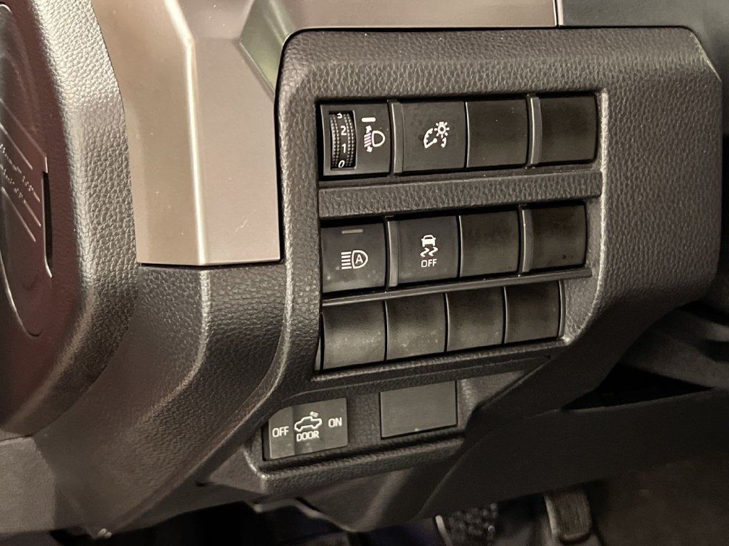 Used 2024 Toyota Tacoma TRD Off-Road AWD/4WD image 30