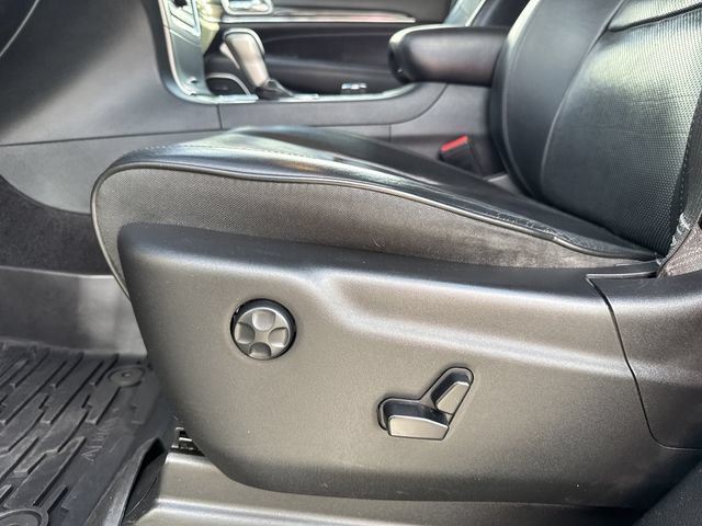 Used 2018 Jeep Grand Cherokee Overland AWD/4WD image 11