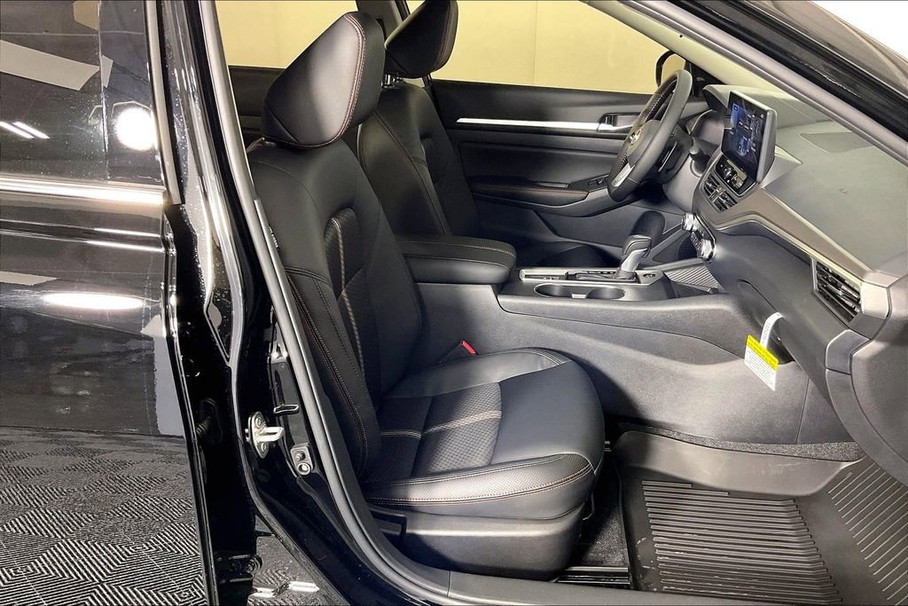 New 2026 Nissan Altima 2.5 SR w/ SR Premium Package image 42