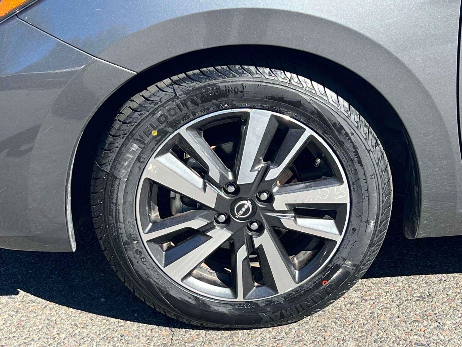 Used 2025 Nissan Versa SV FWD image 6