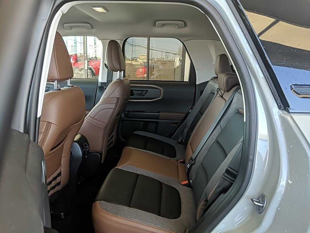 Used 2024 Ford Bronco Sport Outer Banks w/ Tech Package image 13