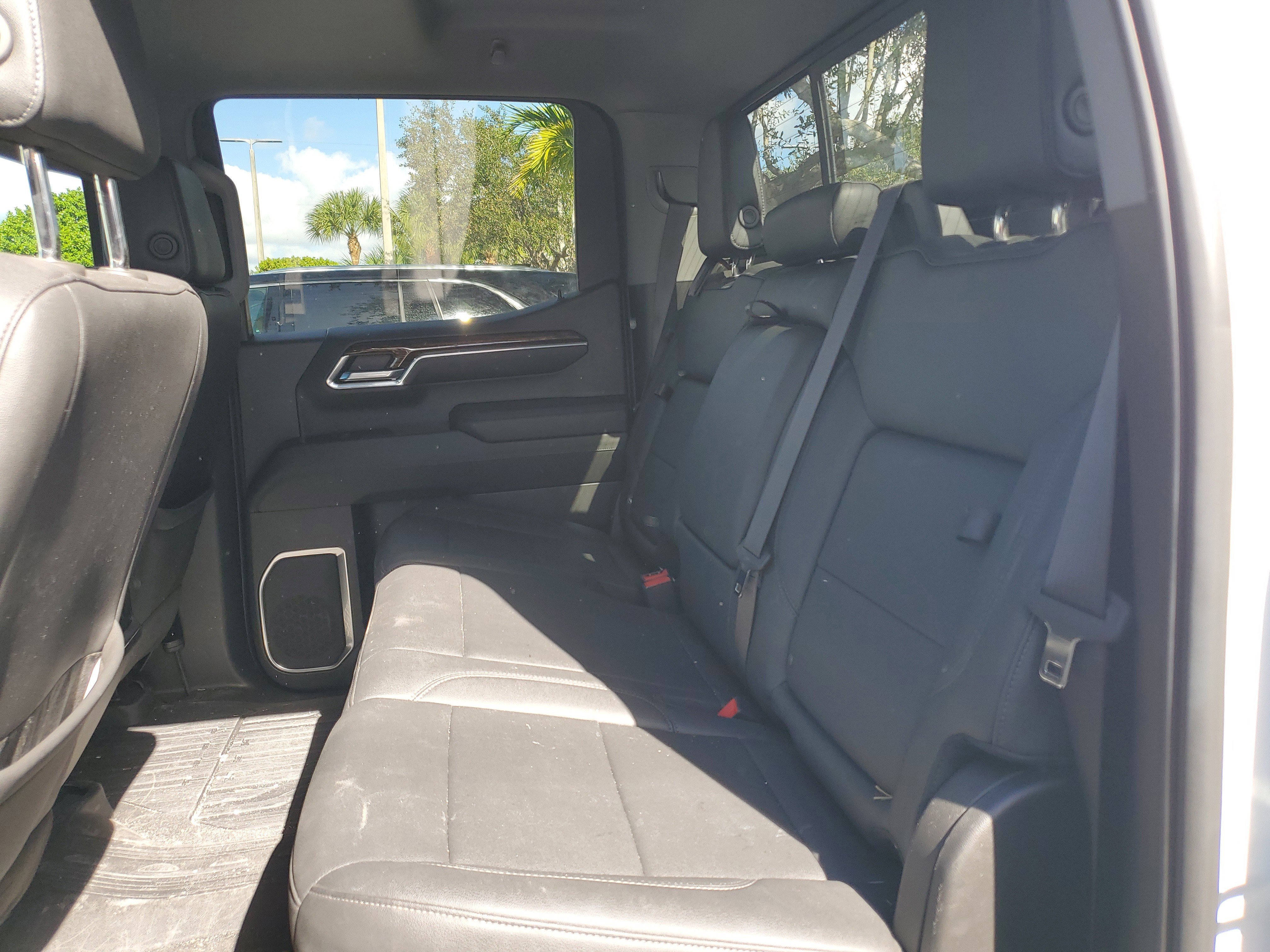 Used 2023 GMC Sierra 1500 Elevation w/ Elevation Premium Package image 4