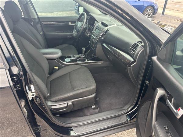 Used 2014 Kia Sorento LX image 13