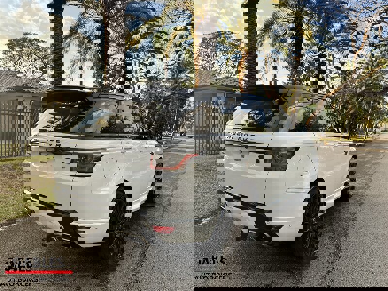 Used 2019 Land Rover Range Rover Sport Supercharged image 5