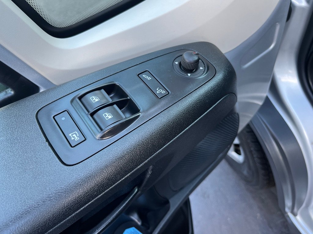 Used 2015 RAM ProMaster 2500 w/ Interior Convenience Group image 16