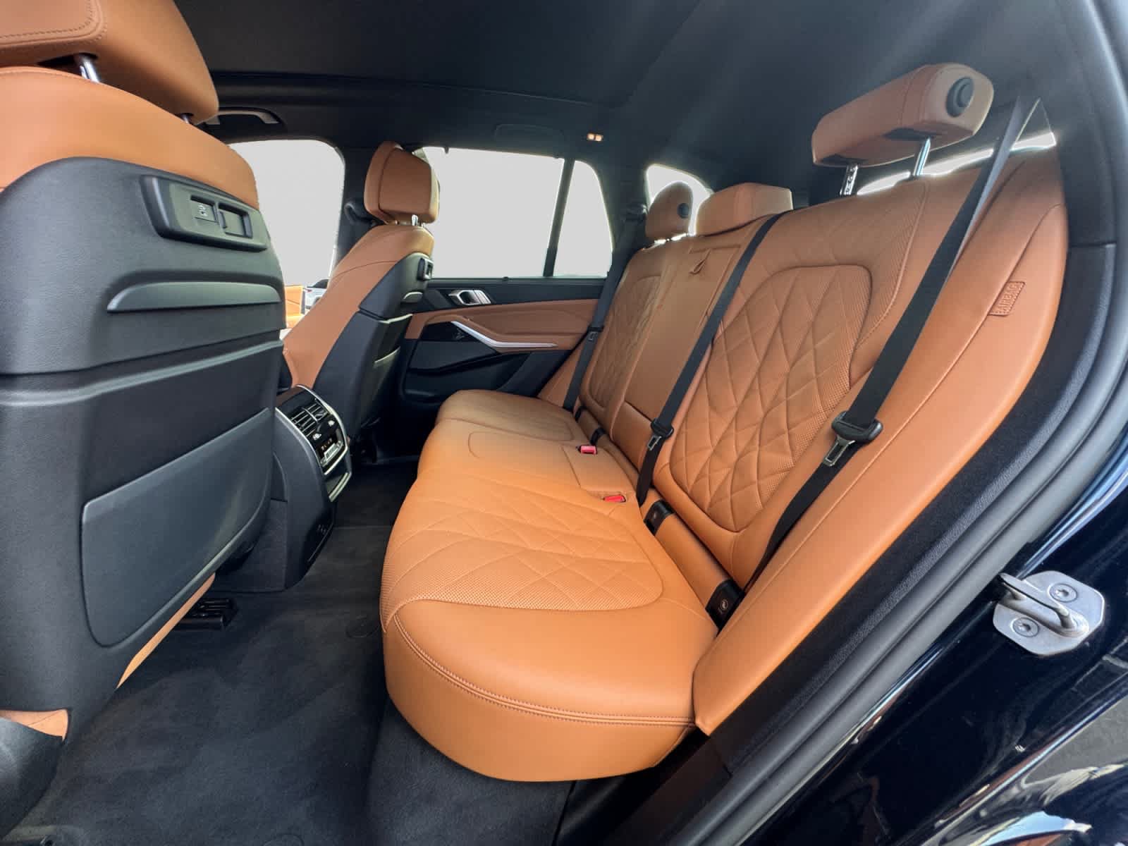 Used 2023 BMW X5 M50i w/ Executive Package AWD/4WD image 18