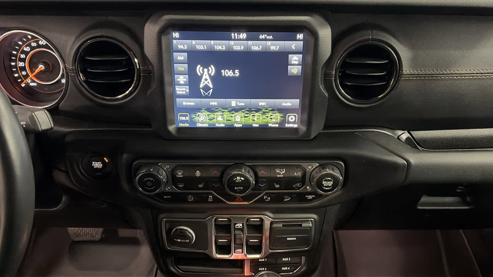 Used 2021 Jeep Wrangler Unlimited Sahara image 14