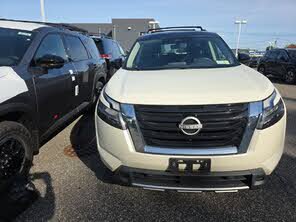 Used 2024 Nissan Pathfinder SL w/ SL Premium Package AWD/4WD image 28