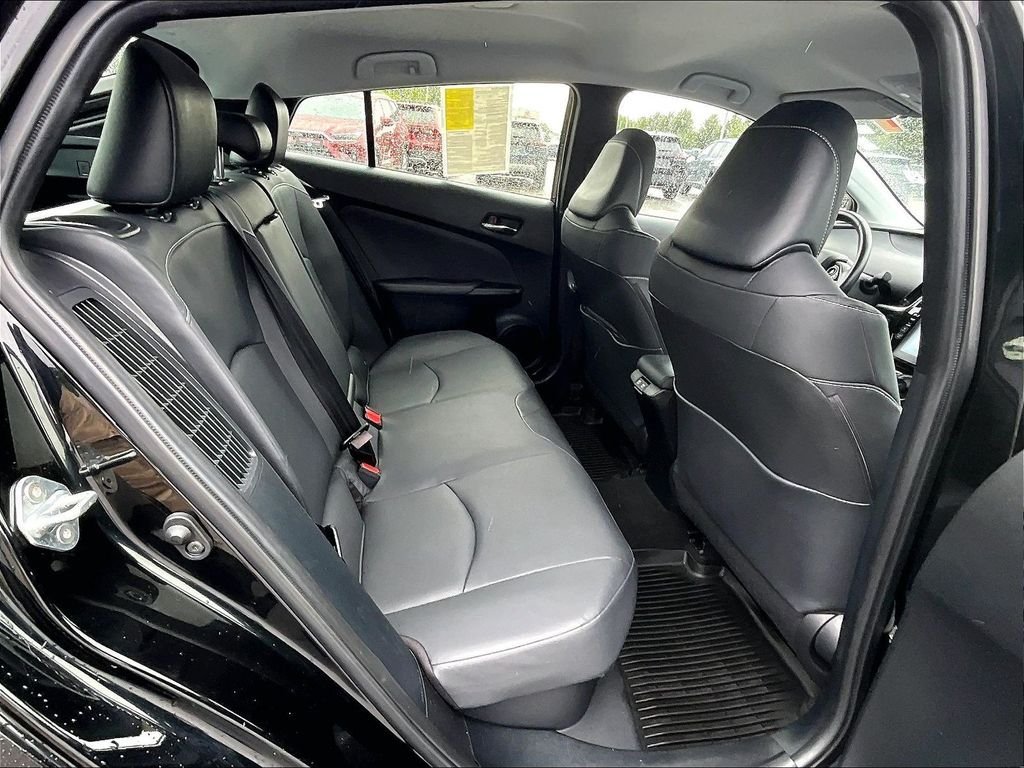 Used 2022 Toyota Prius Prime XLE FWD image 16