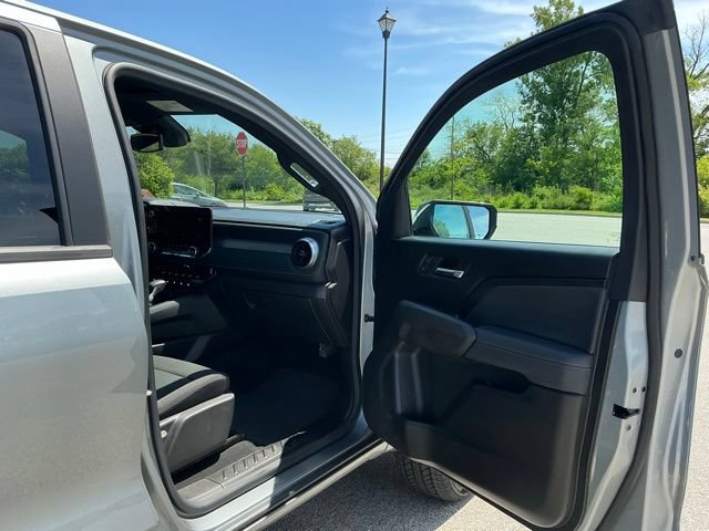 Used 2024 Chevrolet Colorado LT w/ LT Convenience Package II AWD/4WD image 17