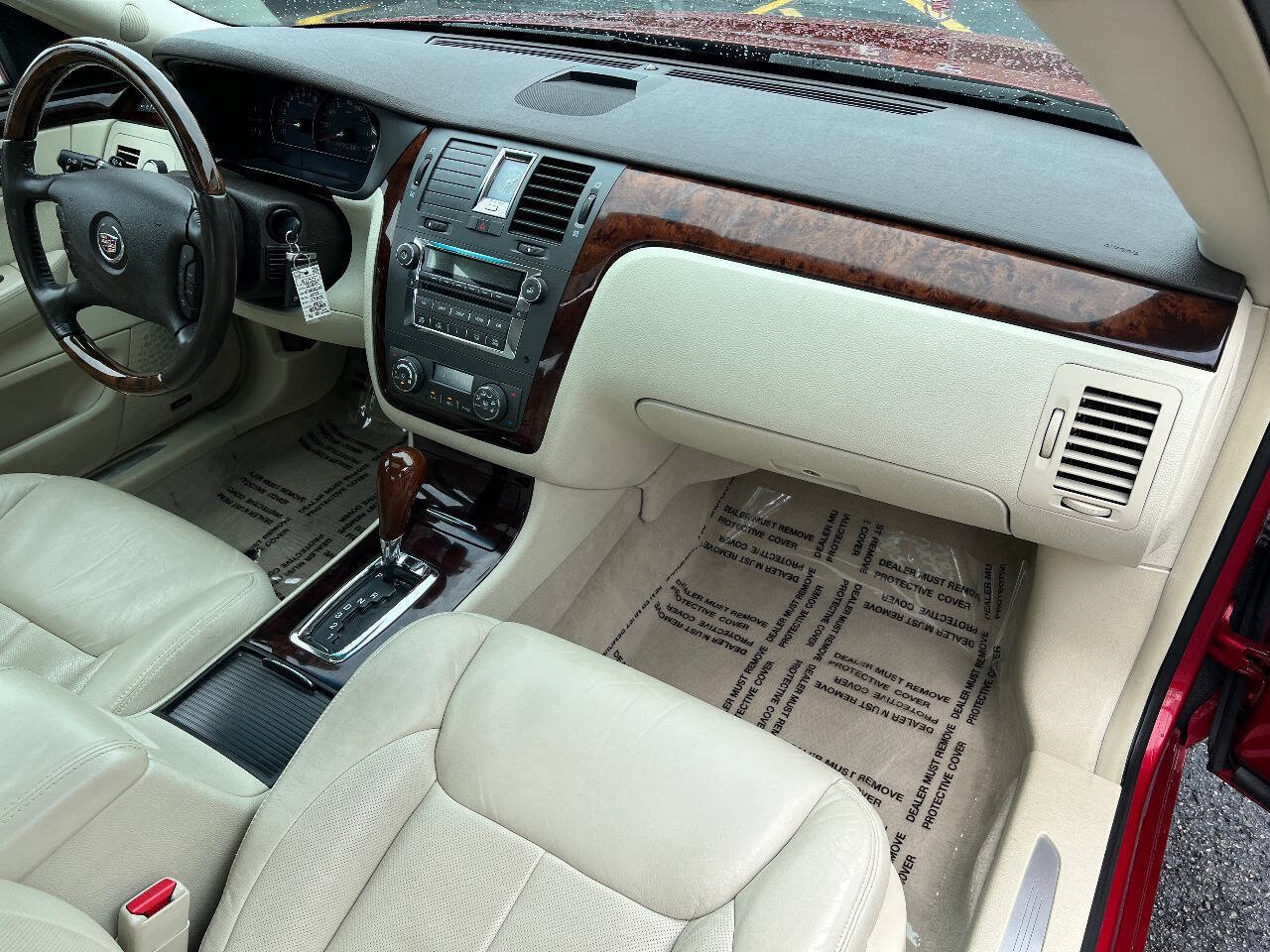 Used 2009 Cadillac DTS FWD image 31