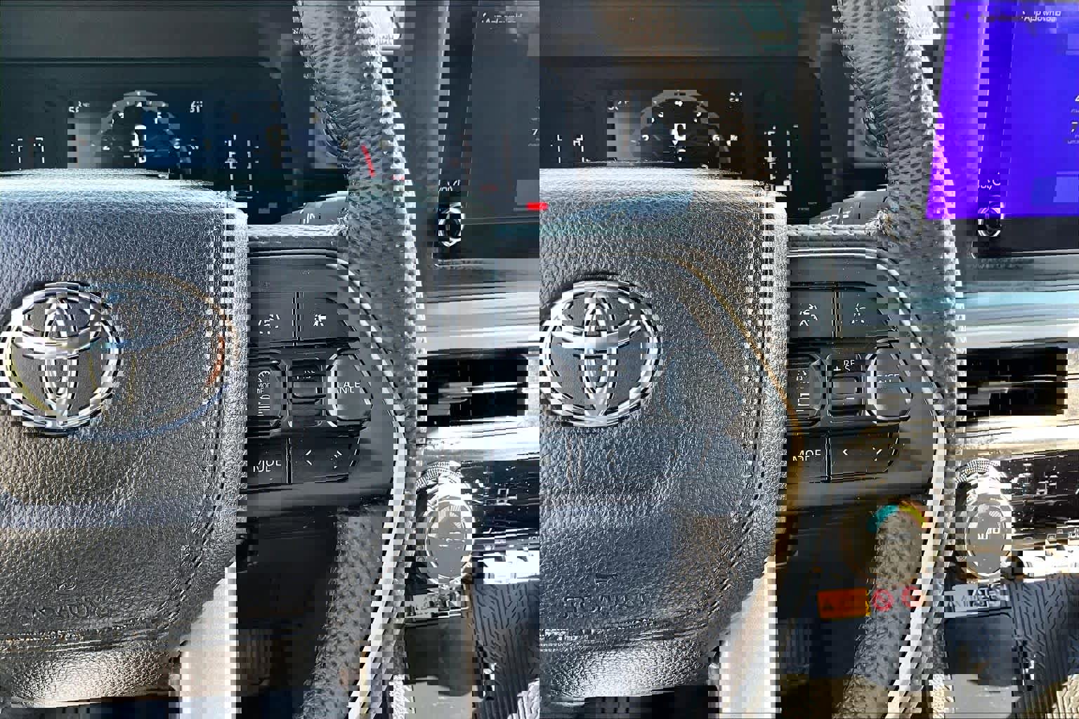 Used 2024 Toyota Tacoma SR5 image 24