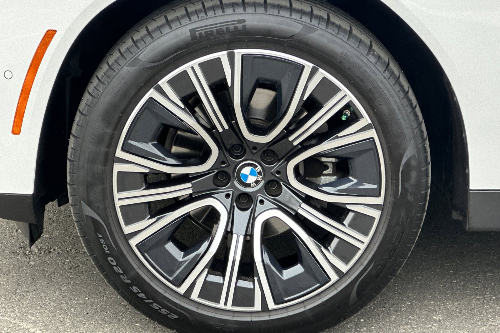 Used 2025 BMW X3 xDrive30i w/ Premium Package image 37