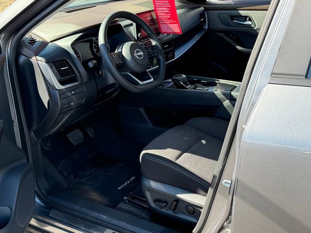 Certified 2023 Nissan Rogue SV image 11