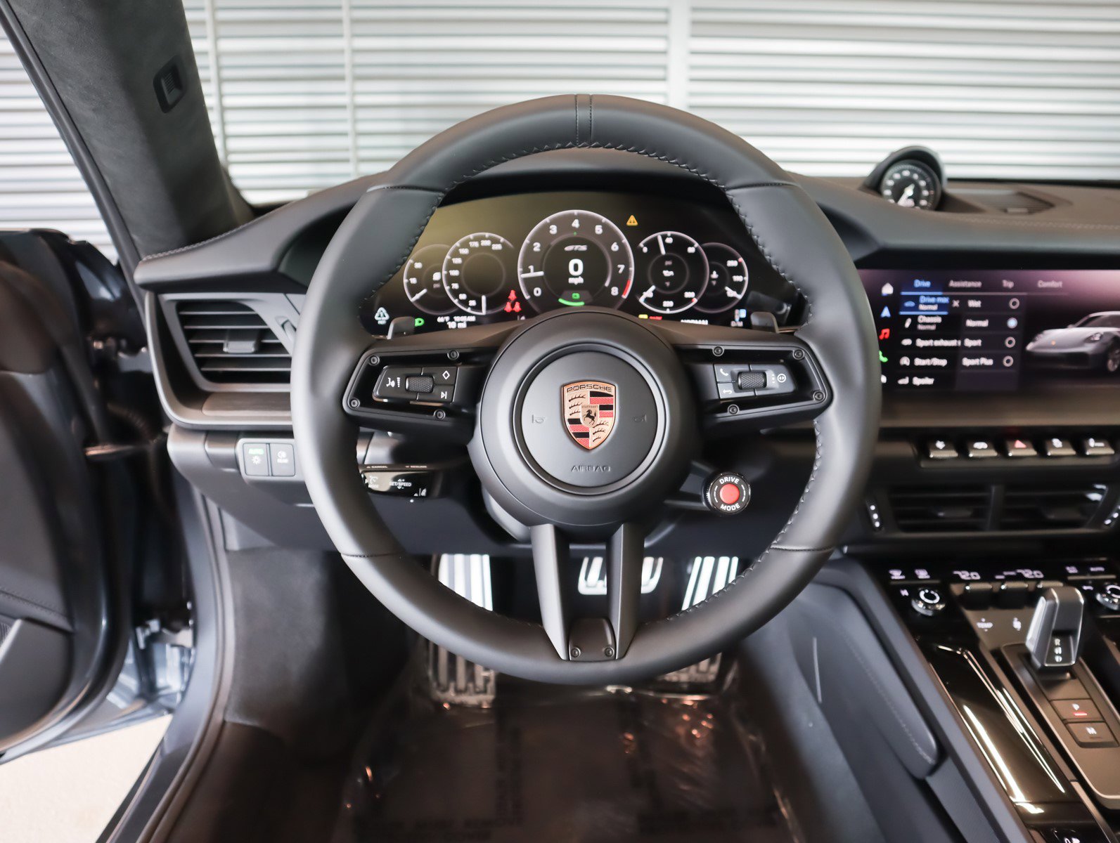 Used 2026 Porsche 911 Carrera 4 GTS image 16