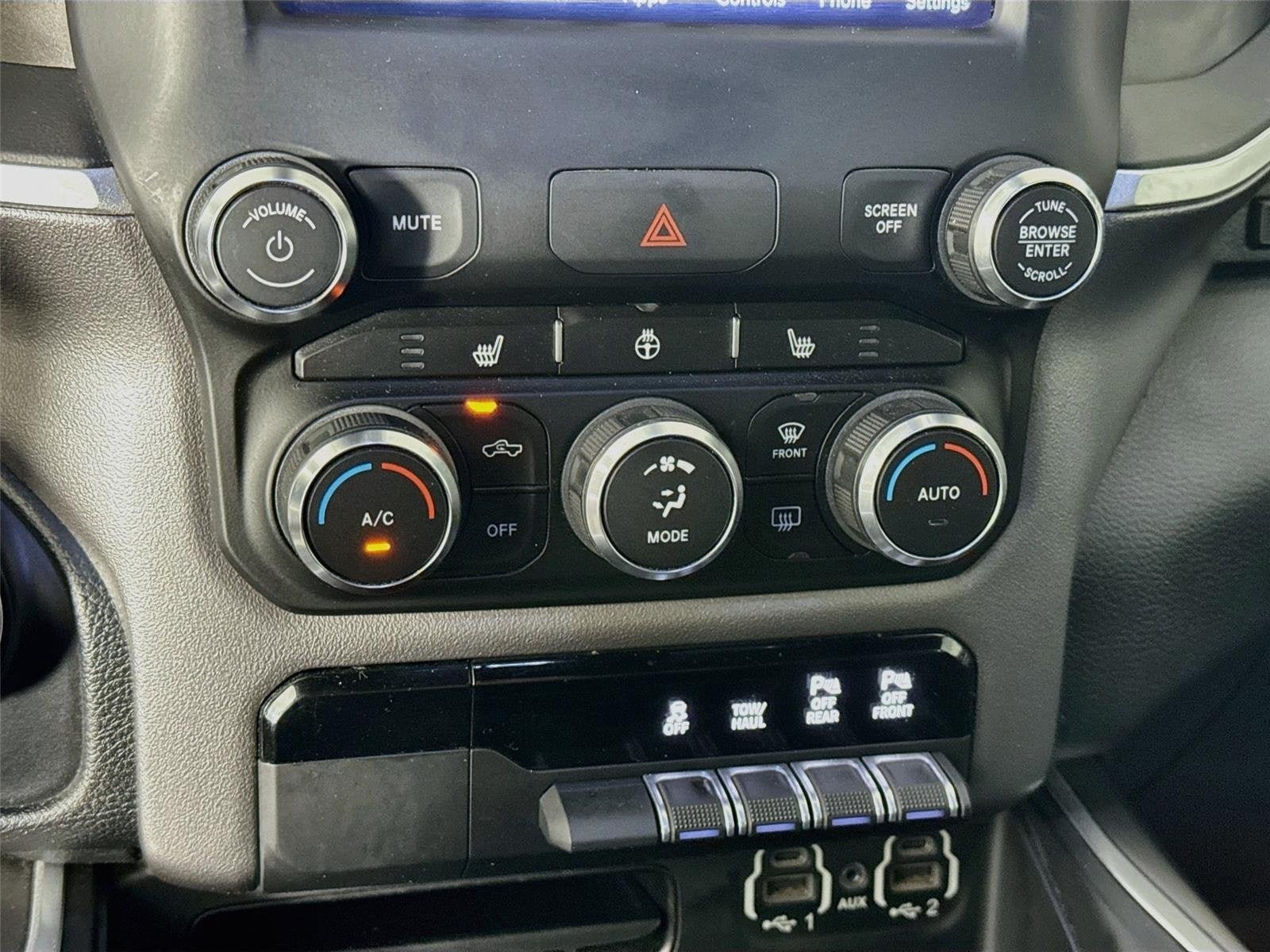 Used 2021 RAM 1500 Big Horn RWD image 16