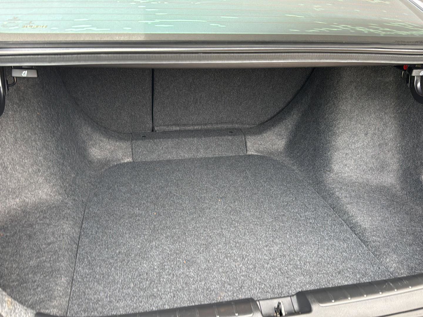 Used 2018 Honda Accord Touring image 31