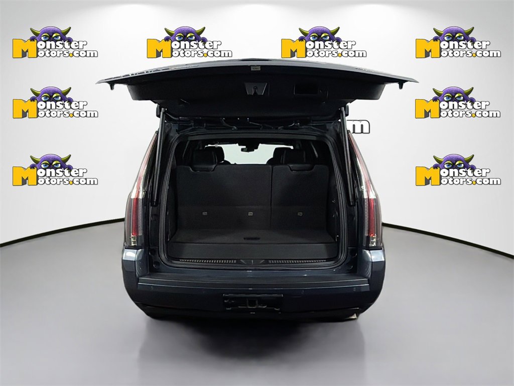 Used 2020 Cadillac Escalade Platinum image 28
