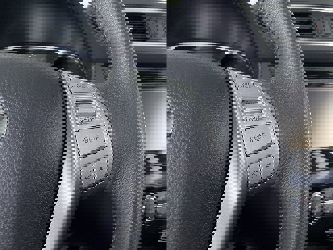 Used 2016 Nissan Rogue SL w/ SL Premium Package image 30