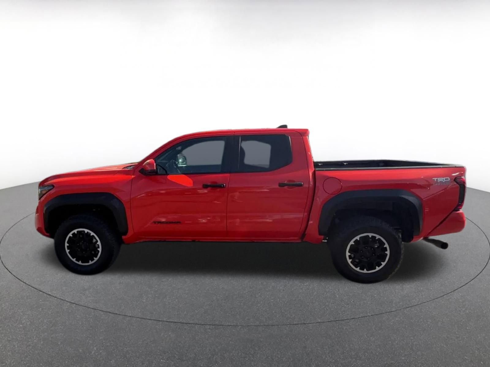 Used 2024 Toyota Tacoma TRD Off-Road AWD/4WD image 4