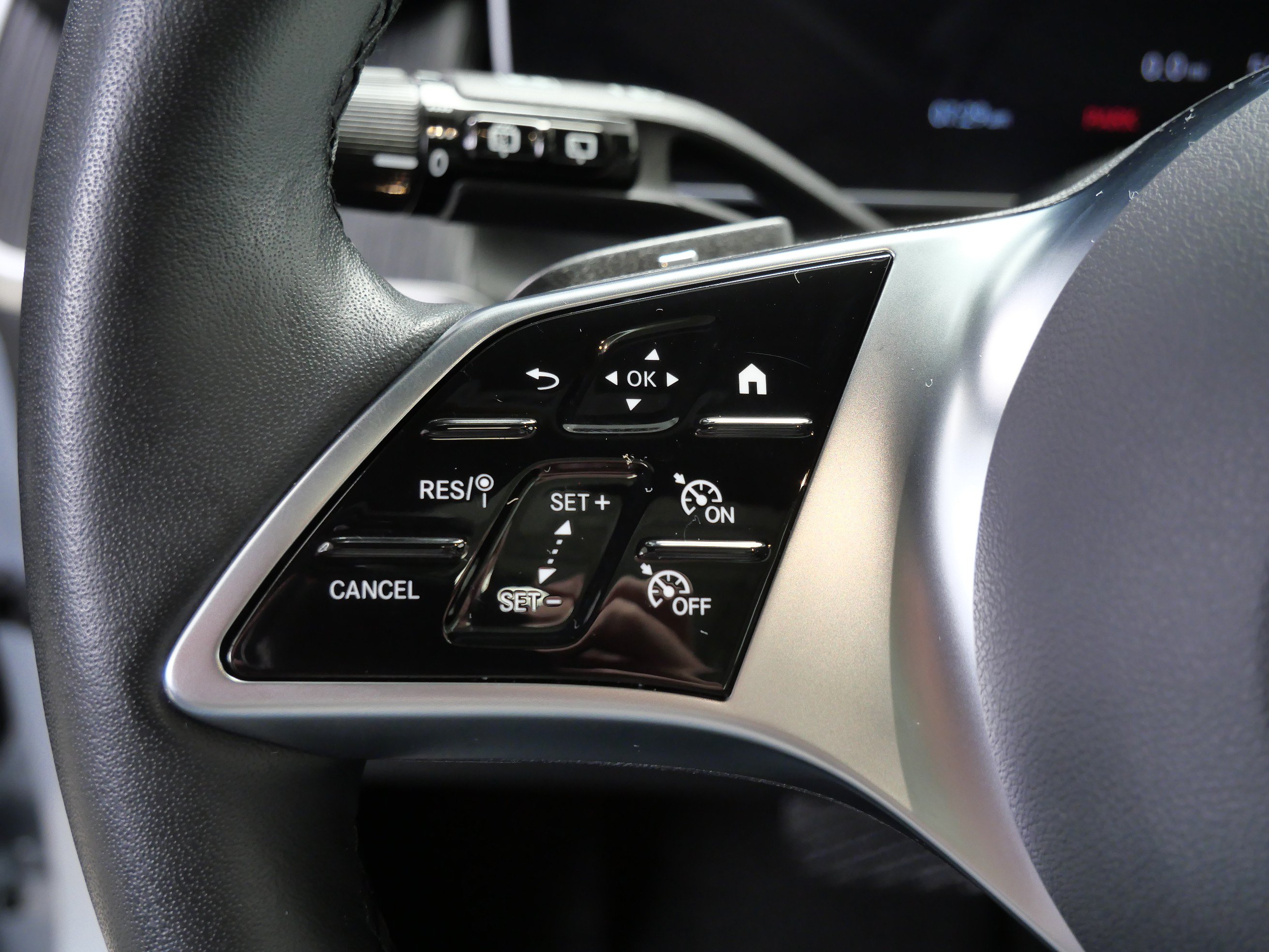 Certified 2026 Mercedes-Benz GLC 300 4MATIC image 27
