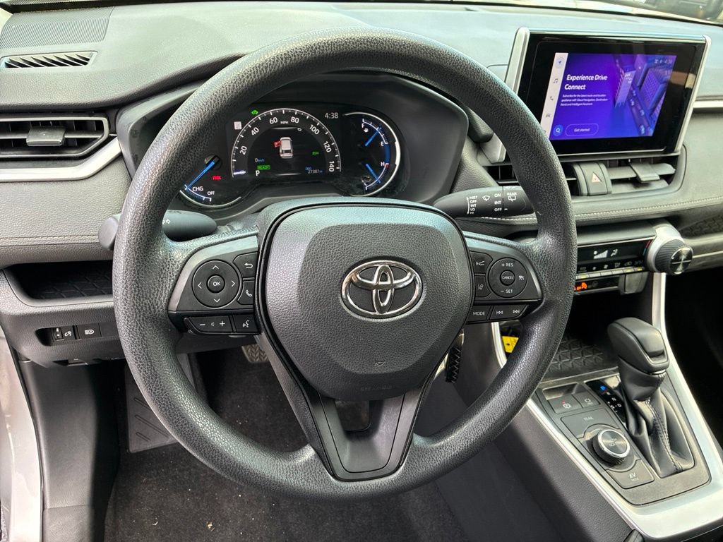 Used 2024 Toyota RAV4 LE AWD/4WD image 16