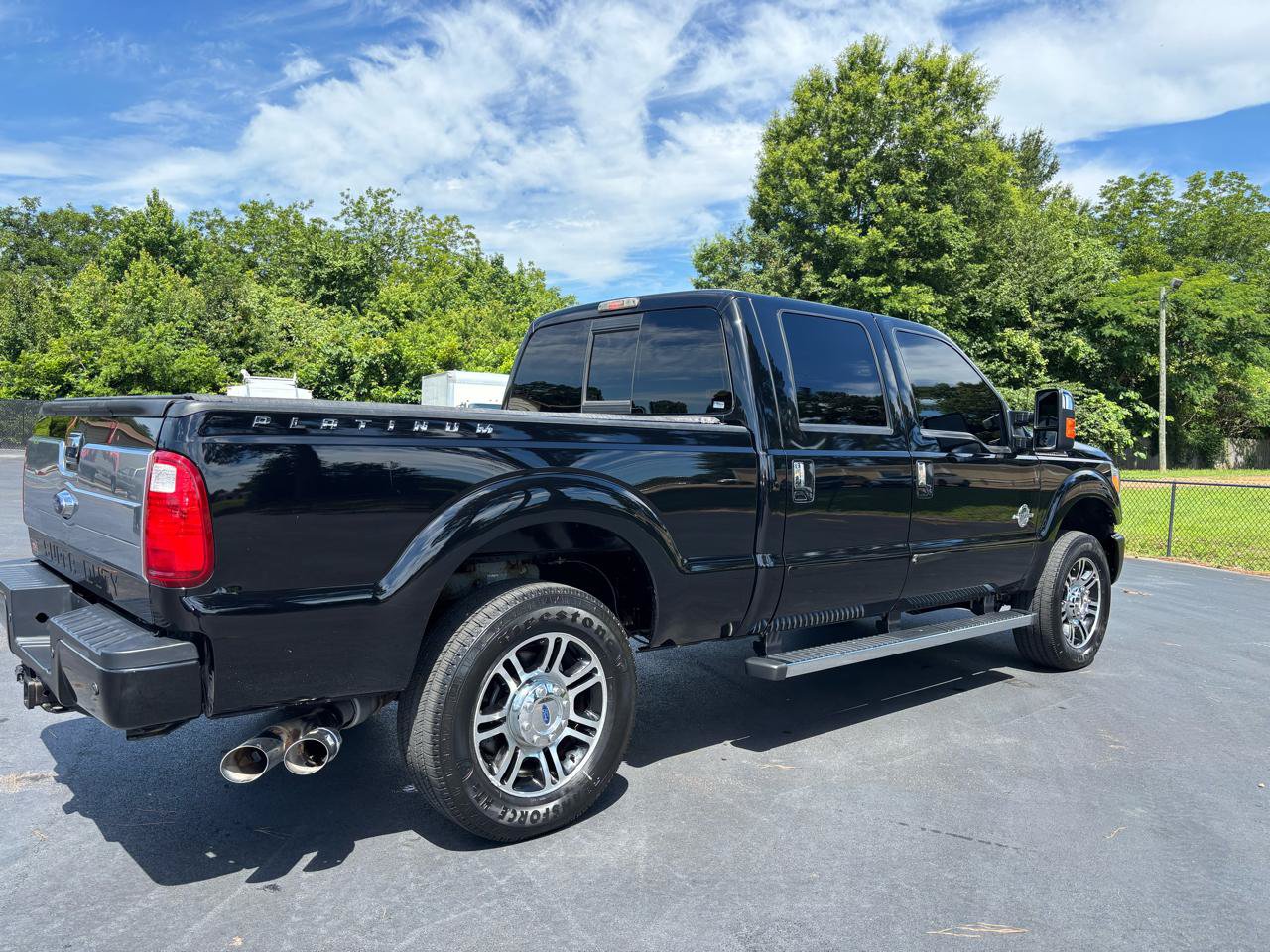 Used 2016 Ford F250 Platinum w/ FX4 Off-Road Package AWD/4WD image 9