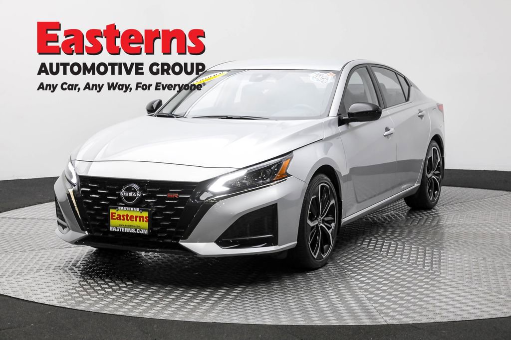 Used 2023 Nissan Altima 2.5 SR