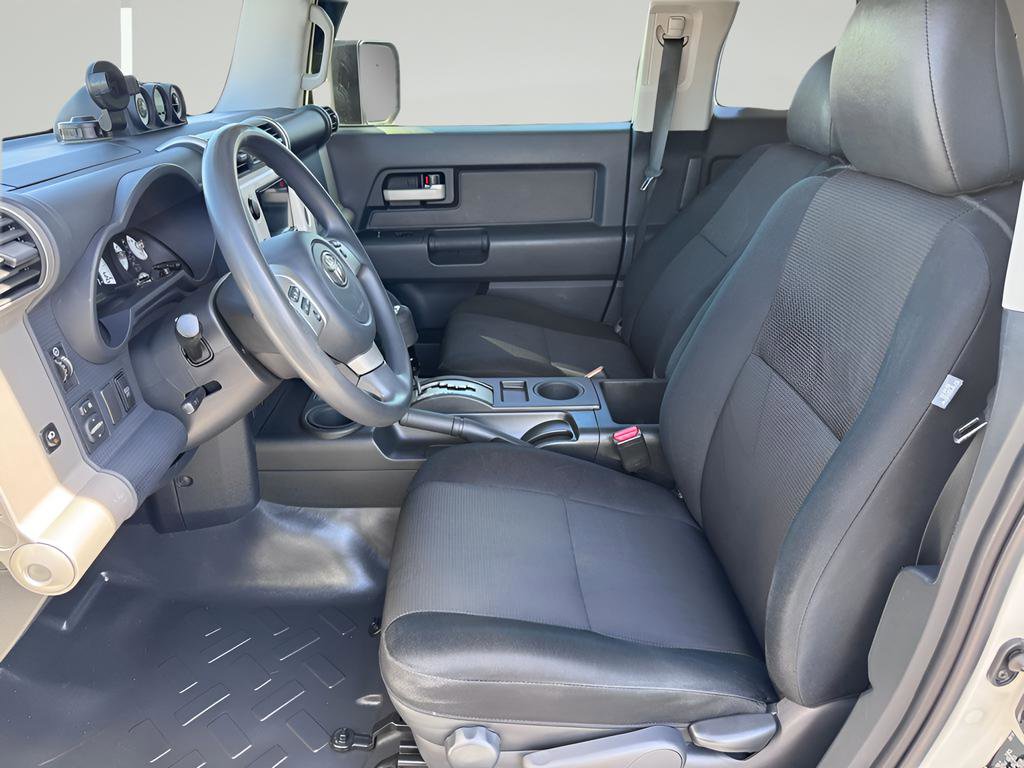 Used 2013 Toyota FJ Cruiser 4WD w/ Convenience Pkg image 10