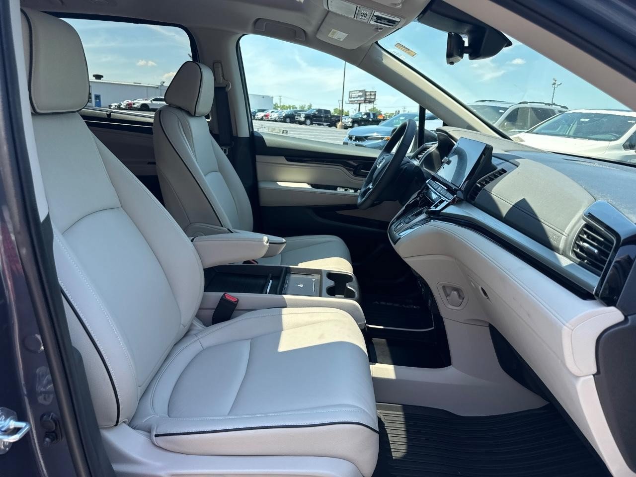 Certified 2026 Honda Odyssey Touring image 19