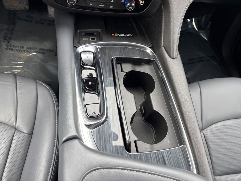 Used 2024 Buick Enclave Essence w/ Sport Touring Edition FWD image 31