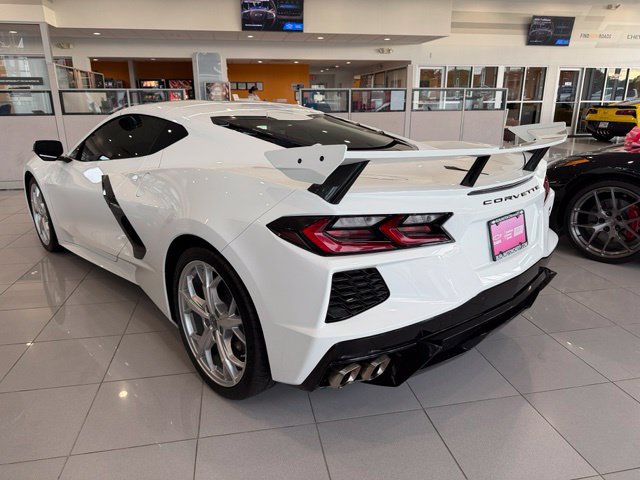 Used 2022 Chevrolet Corvette Stingray Coupe w/ 1LT RWD image 6
