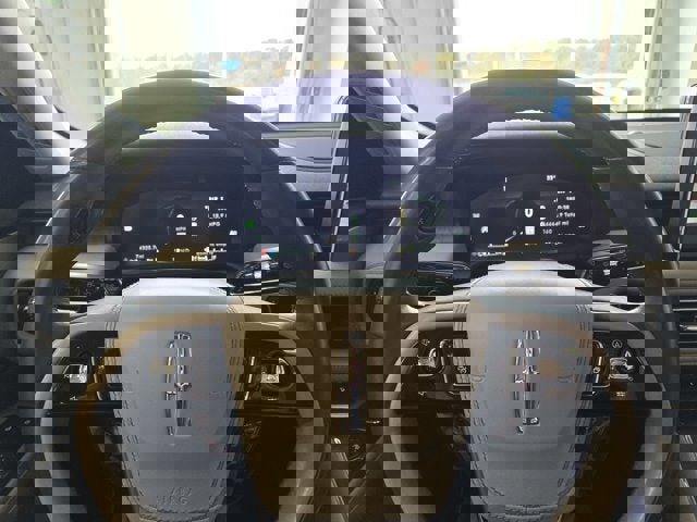 Used 2020 Lincoln Aviator Reserve w/ Equipment Group 202A image 32