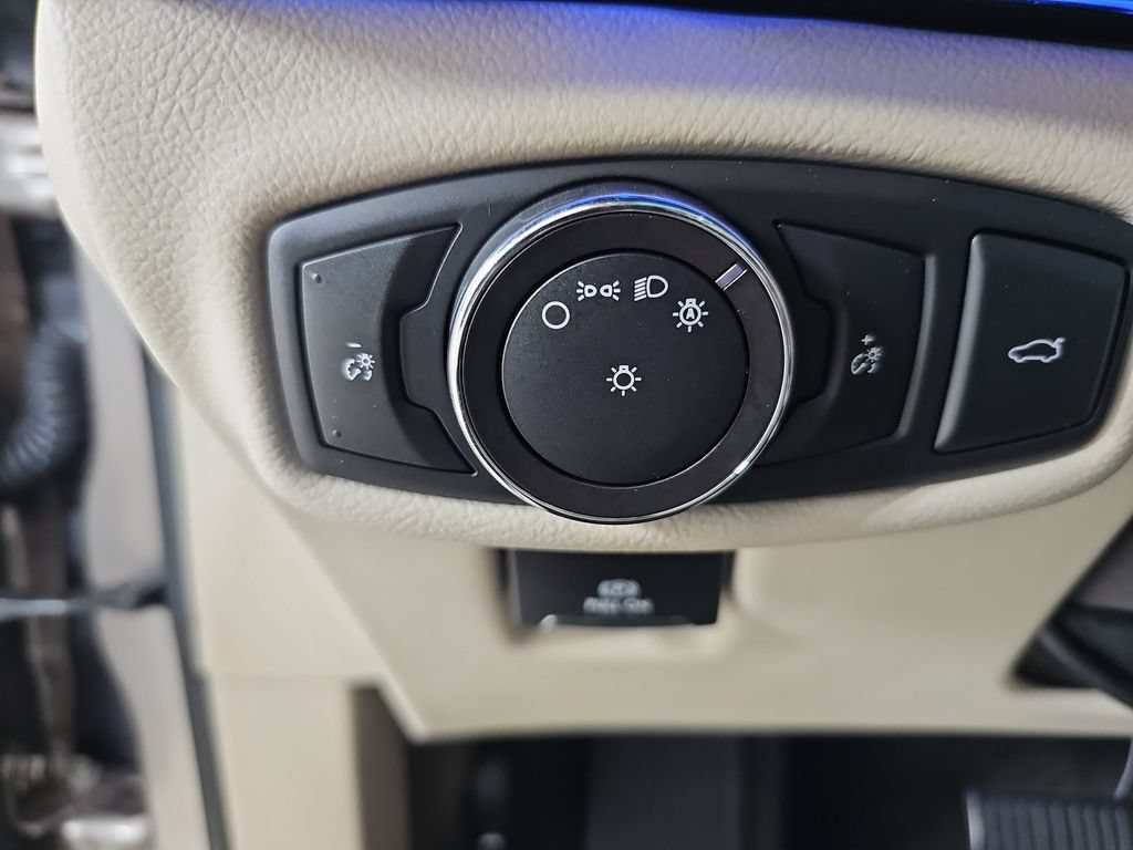 Used 2018 Lincoln MKZ Reserve w/ Climate Package AWD/4WD image 32